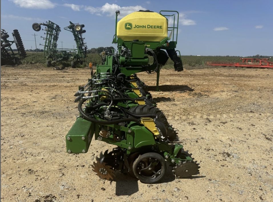 2024 John Deere 1725 CCS Image