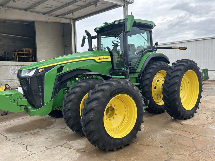2023 John Deere 8R 310 Image